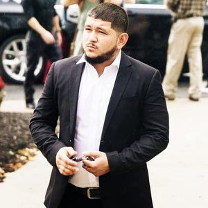 Meet your Posher, Juan